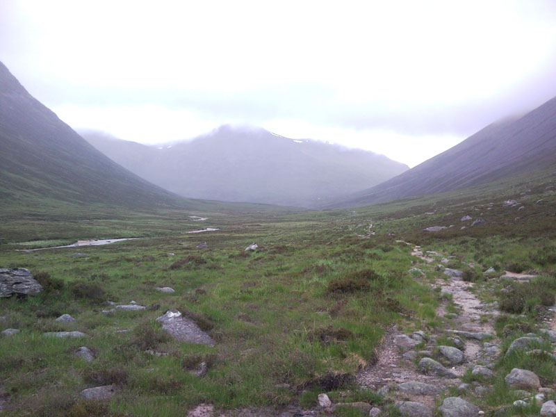 14 The path up the Lairig Ghru