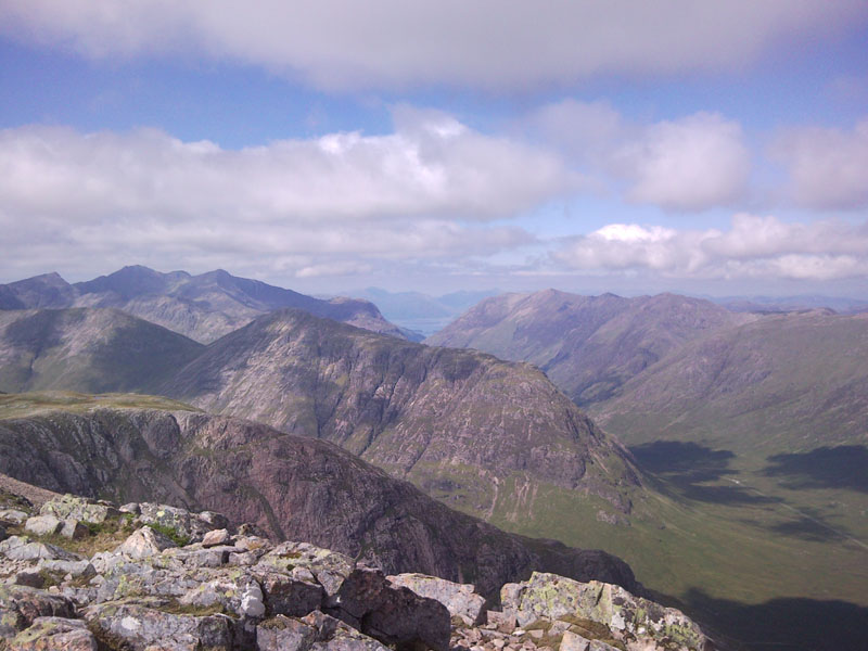 28 Looking over to Stob Coire Raineach and Bidean nam Ban and others