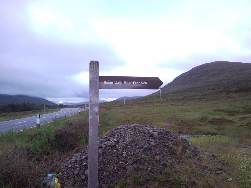 Signpost to Beinn Liath Mhor Fannaich
