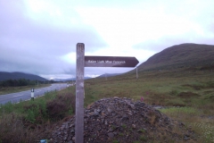 Signpost to Beinn Liath Mhor Fannaich Signpost to Beinn Liath Mhor Fannaich